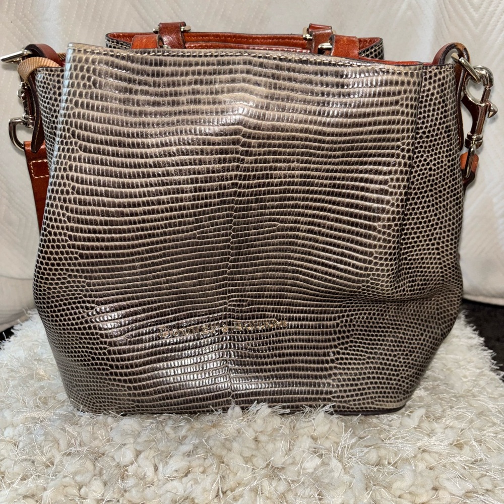 Dooney and Bourke Elegant Brown and Black (Dark Gray)Textured Women's Bag